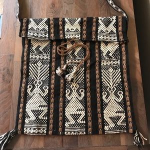 Womens Flat Ethnic Carry Bag